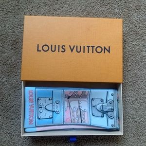 Louis Vuitton Bandeau